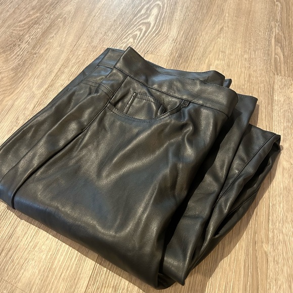 Black Leather Pants - Picture 1 of 5